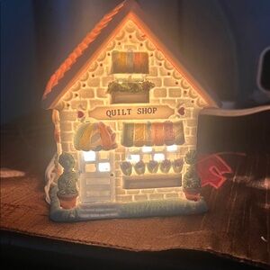 Charming Quilt Shop Night Light